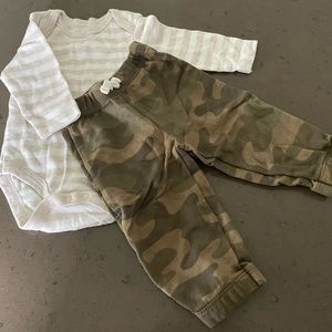 Rene Rofe Baby/Carter's Baby Outfit